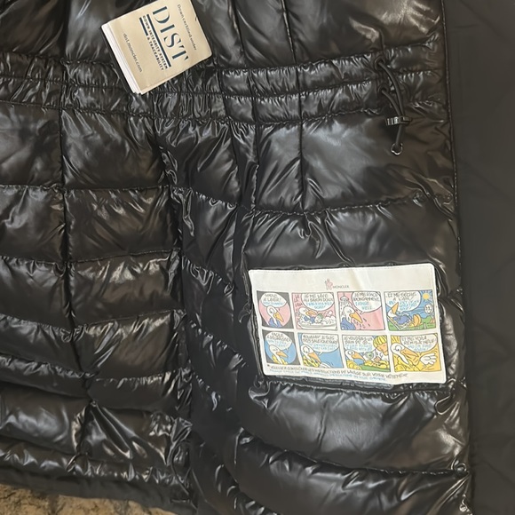 Moncler
Aredhel Hooded Down Parka with Removable Genuine Fox
Fur Trim
Sold out - Picture 9 of 16